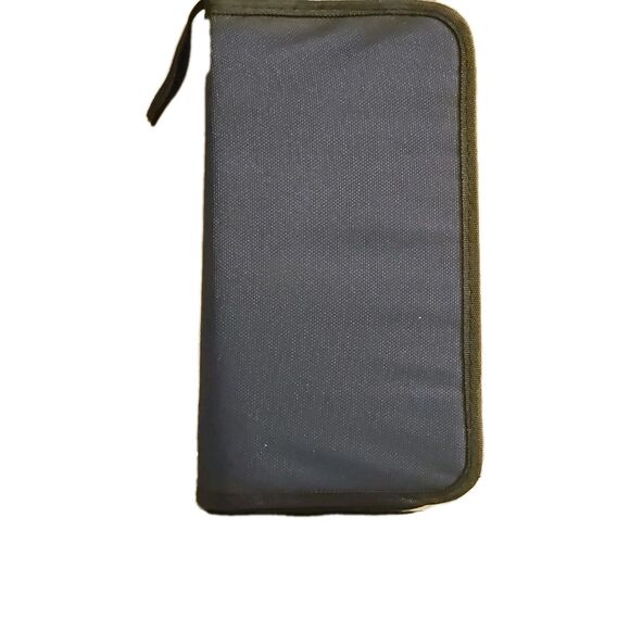 Y2K Retro CD/DVD Video Games Zipper Storage Binder Blue Cloth HOLDS 32 DISCS - Picture 1 of 8